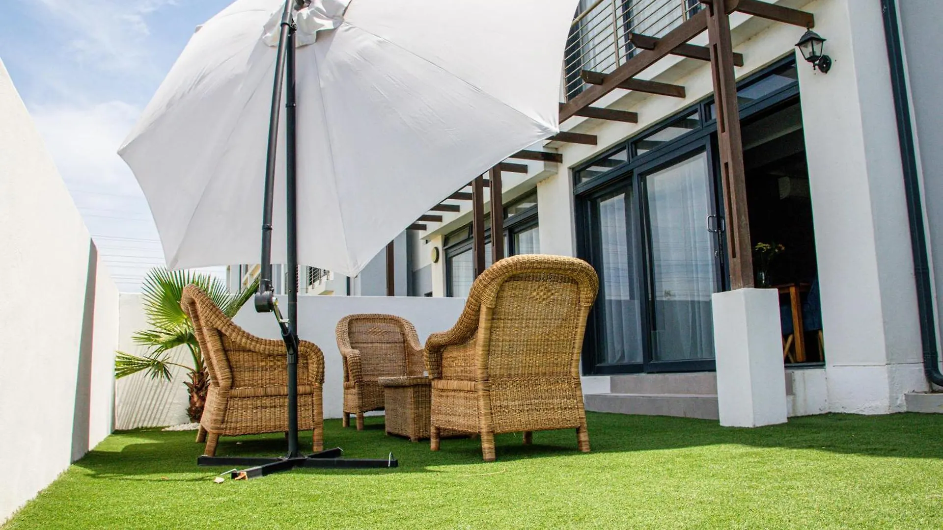 Apartment B&B Sitari County Estate - The Most Iconic Estate Cape Town